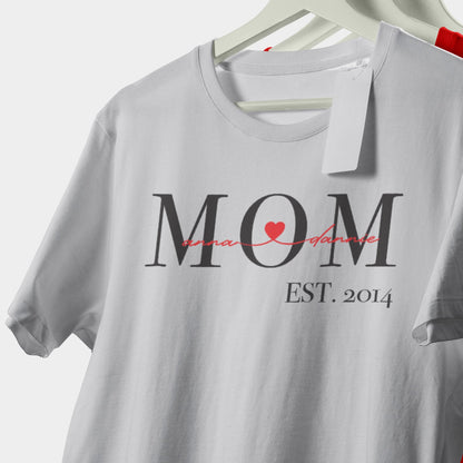 Personalisiertes T-Shirt Mom Est. Mit Kindernamen